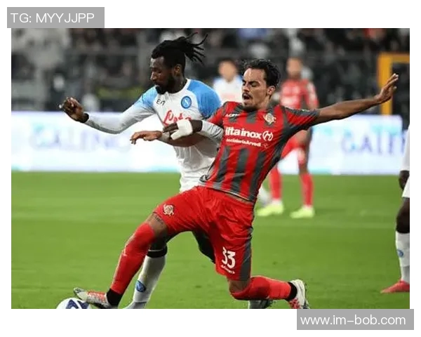 奎斯塔谈帕尔马团队精神强调团结与投入的重要性及比赛节奏的连贯性