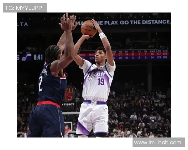 莱昂纳德快船生涯第70场30分表现超越弗里升至队史第二位