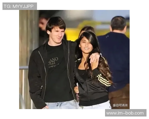 安东内拉分享与梅西浪漫晚餐合影幸福满满甜蜜瞬间尽显