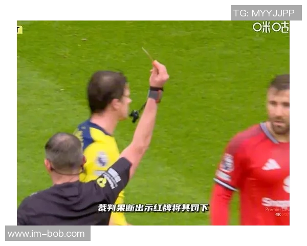 福登踩踏染黄引争议网友质疑为何不出红牌罗梅罗若犯同样行为必遭重罚 福登踩踏染黄引争议网友质疑为何不出红牌罗梅罗若犯同样行为必遭重罚