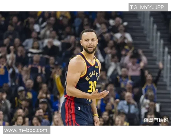 库里穿卡特球鞋向传奇致敬卡特回应我看到你了斯蒂芬